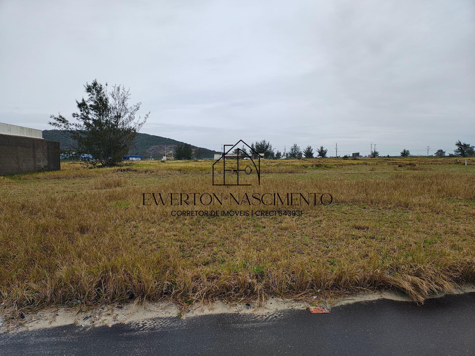 Lote/Terreno em Laguna - Praia Do Gi