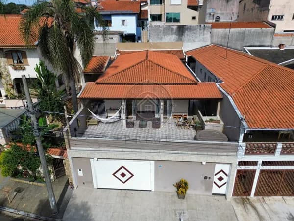Casa Padrão a Venda Mobiliada Jardim do Lago Jundiaí