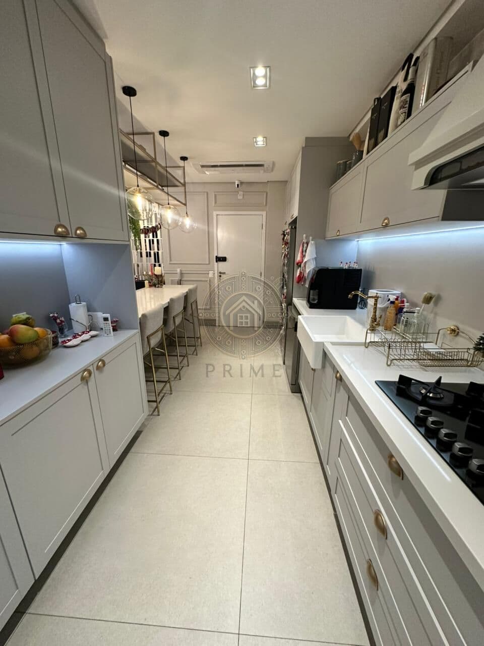 Apartamento MOBILIADO Padrão Para Venda no Condomínio Le Parc em Jundiaí