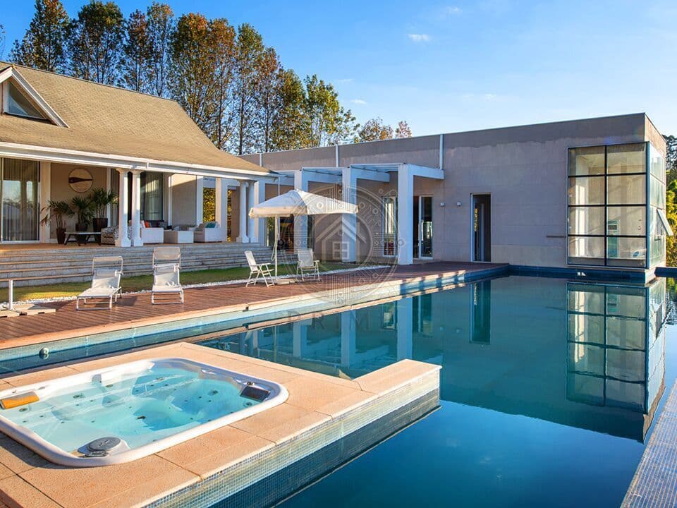 Casa Parque dos Manacás | Jundiaí/SP – Mansão Exclusiva com Lago Privativo