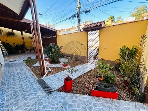 Casa Padrão Sobrado a Venda Colônia Jundiaí