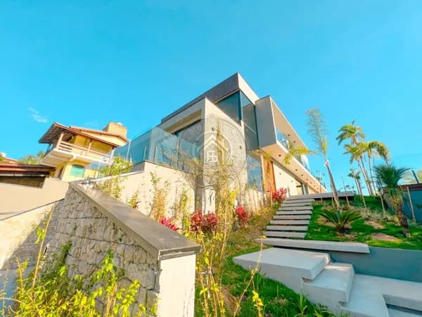 Casa Moderna à Venda no Condomínio Vinhas da Vista Alegre – Vinhedo/SP – 435m² Construídos em Terreno de 840m²