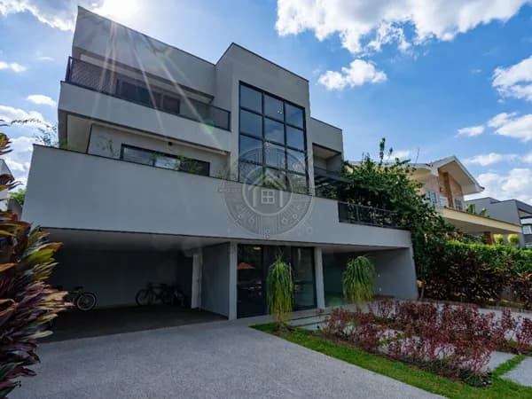 🏡 Casa com Vista para o Lago, Elevador e 5 Suítes – Reserva da Serra | Jundiaí/SP