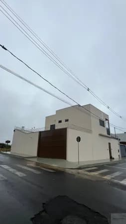 Centrão de Presidente Olegário – conforto, segurança e alto padrão!