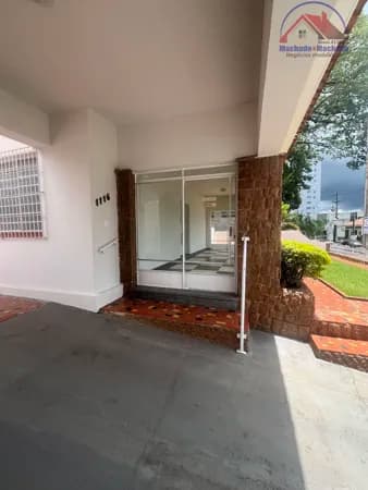 Casa Comercial em Centro, Botucatu/SP
