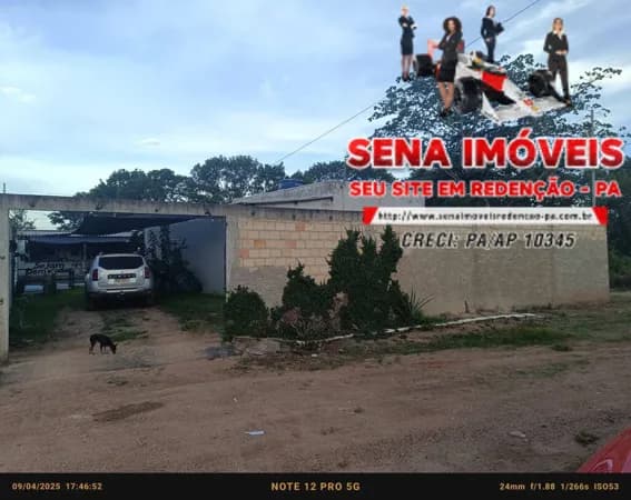 Vendo casa COM PISCINA, 2 quartos sendo 1 suíte, no St. Viviane em Redenção–PA.