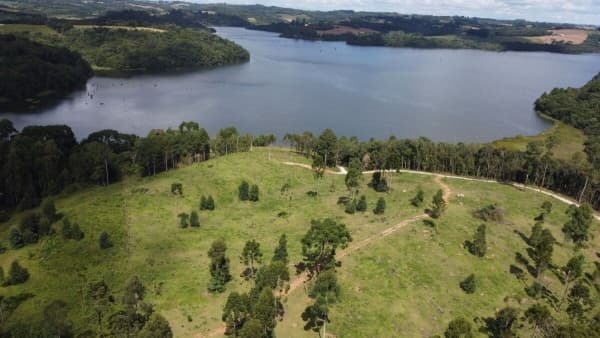 Terreno para Chácara com 20.000 m² e Vista para a Barragem do Rio Verde – Apenas 10 min do Centro