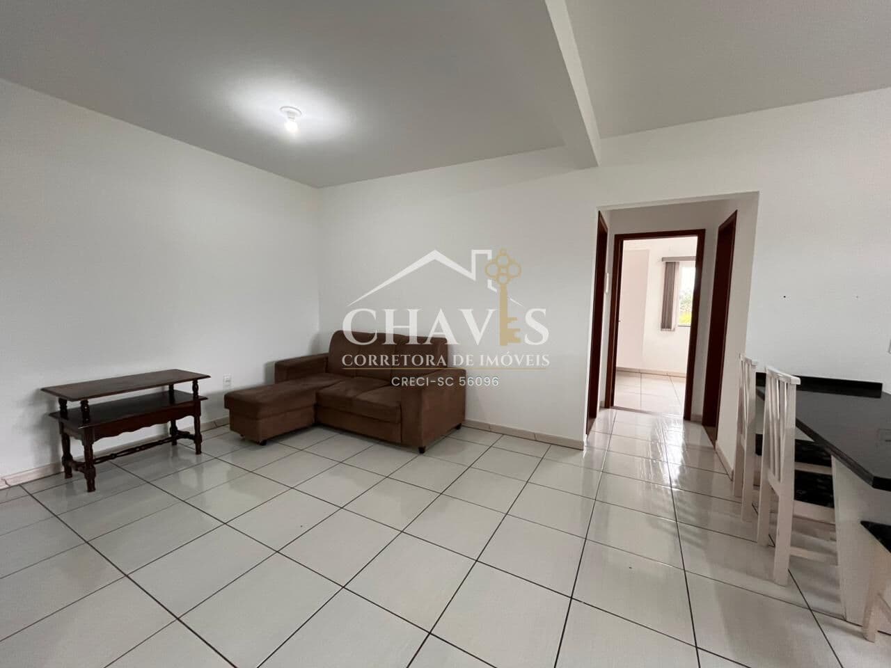 Aluguel anual - Apartamento de 02 quartos, semi mobliado na Praia da Pinheira