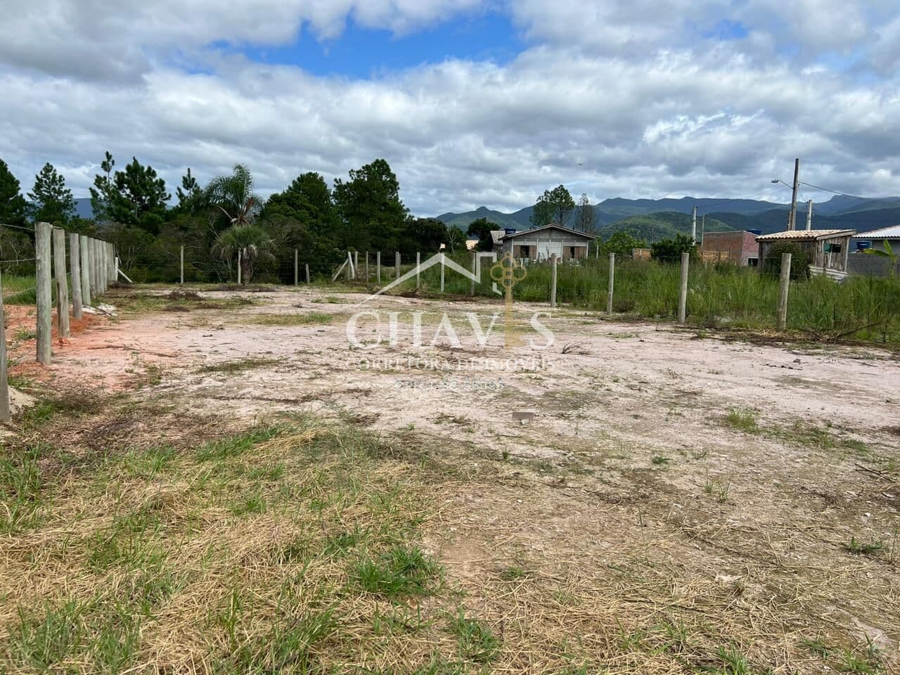 Amplo terreno com 465m² no Morretes – Aterrado e pronto para construir a 10 min. da Guarda do Embaú e Pinheira.