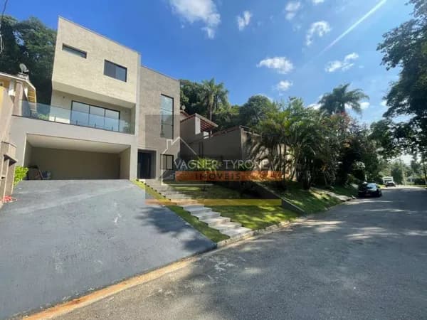 Casa Nova à Venda no Condomínio Vila Verde