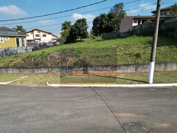 Terreno à Venda no Condomínio Jardim Passárgada D – Granja Viana