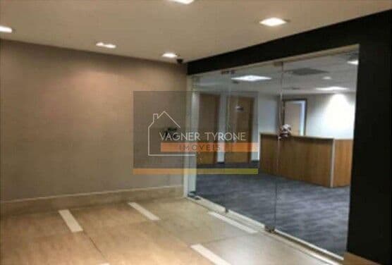 Escritório Comercial à Venda no Coração Financeiro de São Paulo