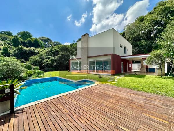 COND. POUSADA DOS BANDEIRANTES - MODERNA, 4 SUÍTES, GOURMET, PISCINA E VISTA PANORÂMICA!