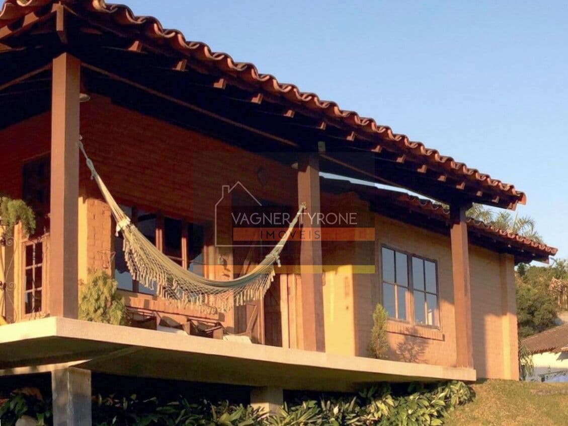 Casa à Venda no Condomínio Paisagem Renoir – Granja Viana