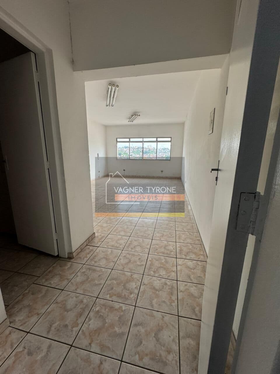 Sala Comercial para Locação – Próxima à Pro Cotia