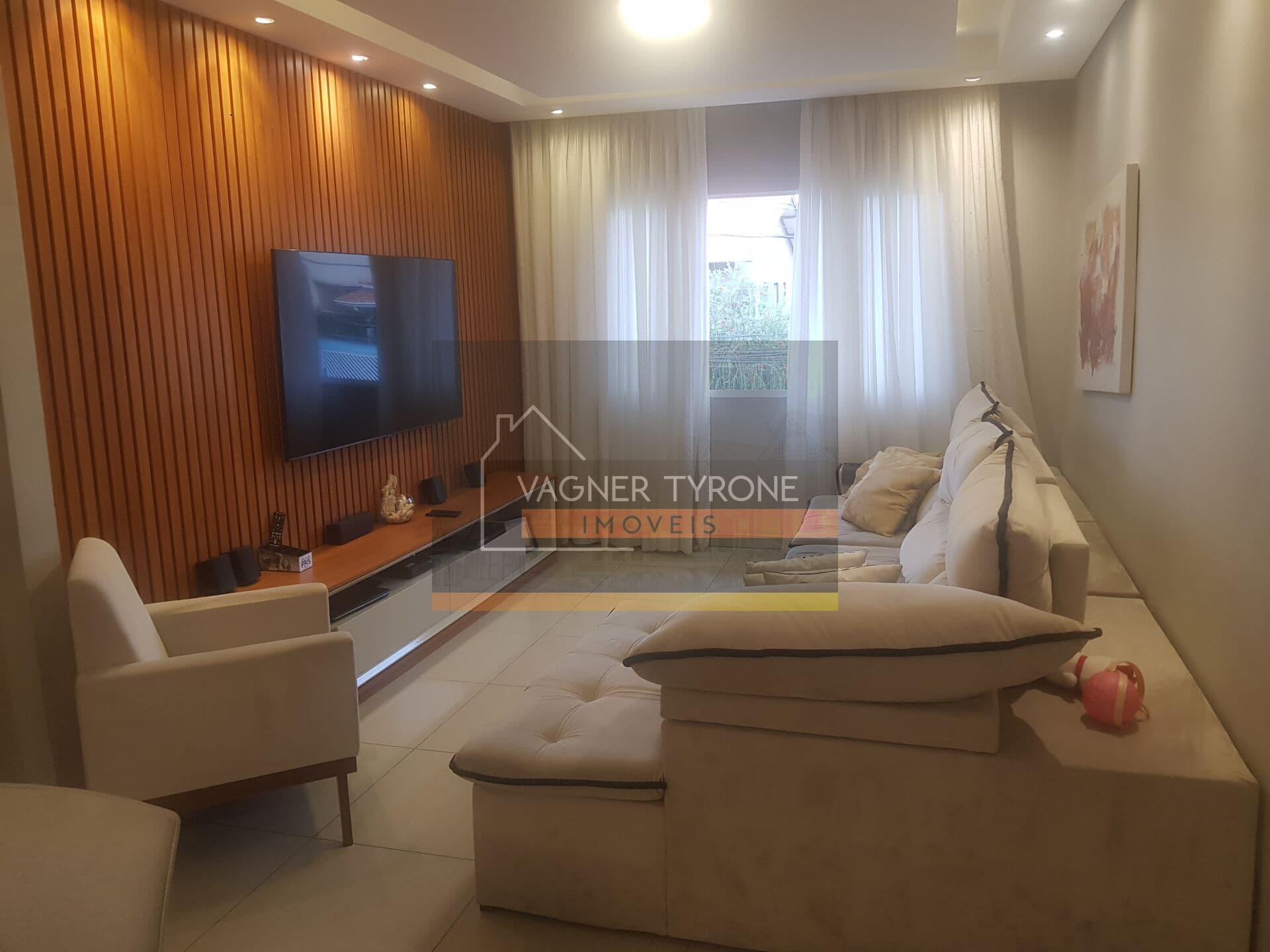 Casa Padrão - CONDOMINIO RESIDENCIAL VILA DESTE
