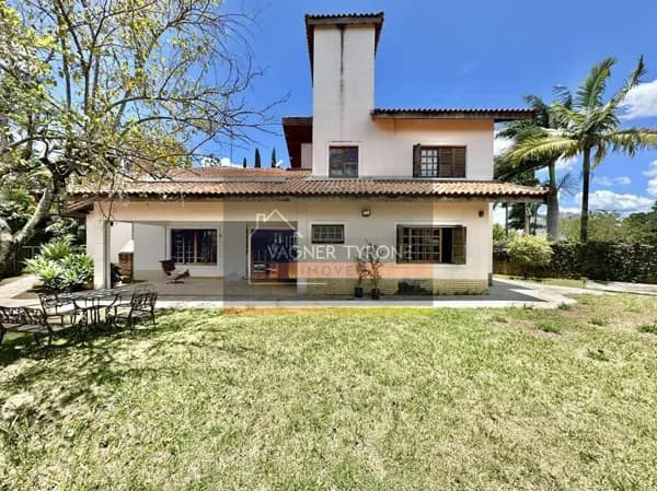 Casa à Venda no Condomínio Vila Velha – Terreno Plano de 1.546 m²