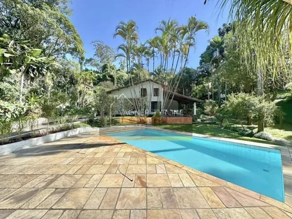 COND. JARDIM ALGARVE - 3 DORM/1 SUÍTE + LOFT HÓSPEDES + . PISCINA, GOURMET E AMPLO JARDIM!