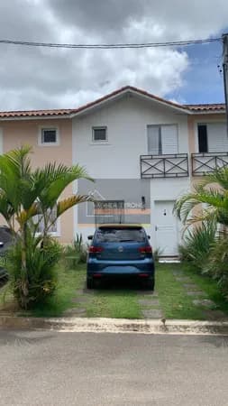 🏡 Sobrado impecável em condomínio fechado – Cotia