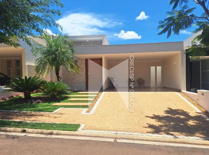 Residência de Alto Padrão com Piscina no Condomínio Village Damha II, Araraquara - SP