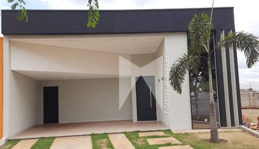 Residência de Esquina com 3 Dormitórios, sendo 1 Suíte no Condomínio Atlanta