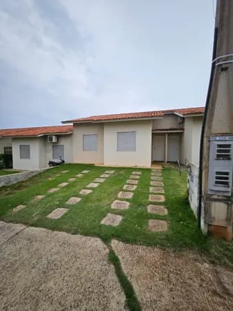 Residência no Condomínio Villagio do Sol