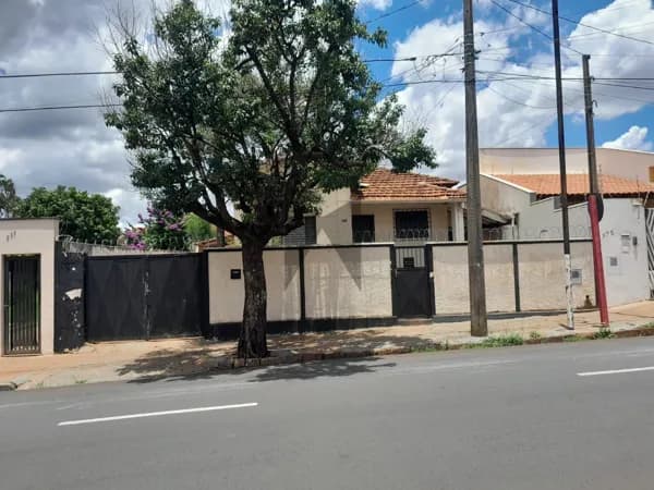 2 Casas no Mesmo Lote na Rua Carlos Gomes - Centro Araraquara