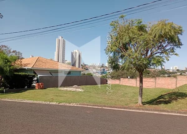 🏡 Terreno à Venda no Condomínio Nascentes do Jaraguá