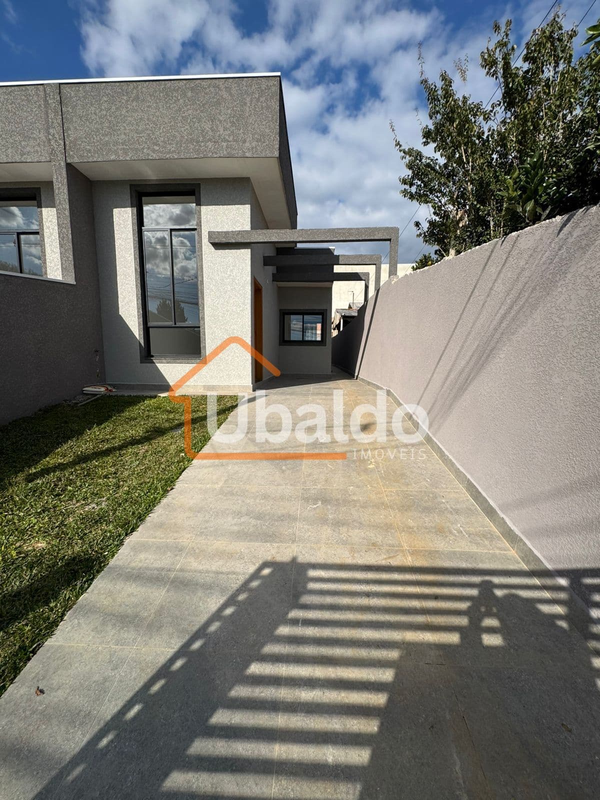 Casa em Araucária - Costeira