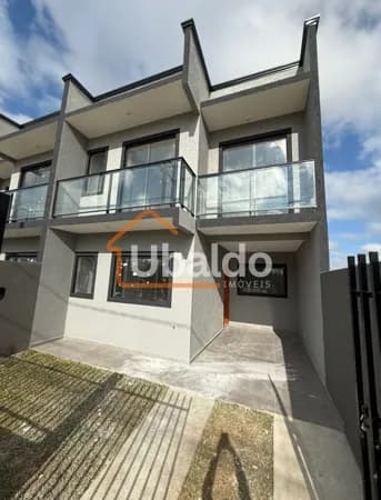 Sobrado em Curitiba - Campo de Santana