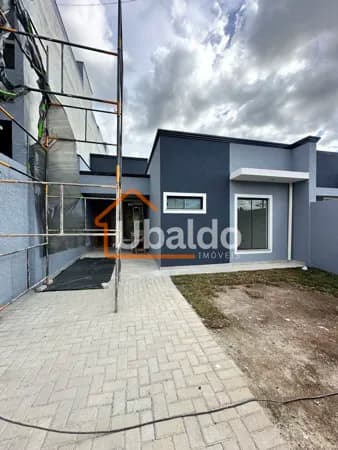 Casa à venda com 3 quartos, suíte e pé direito duplo no bairro Iguaçu – R$ 505.000