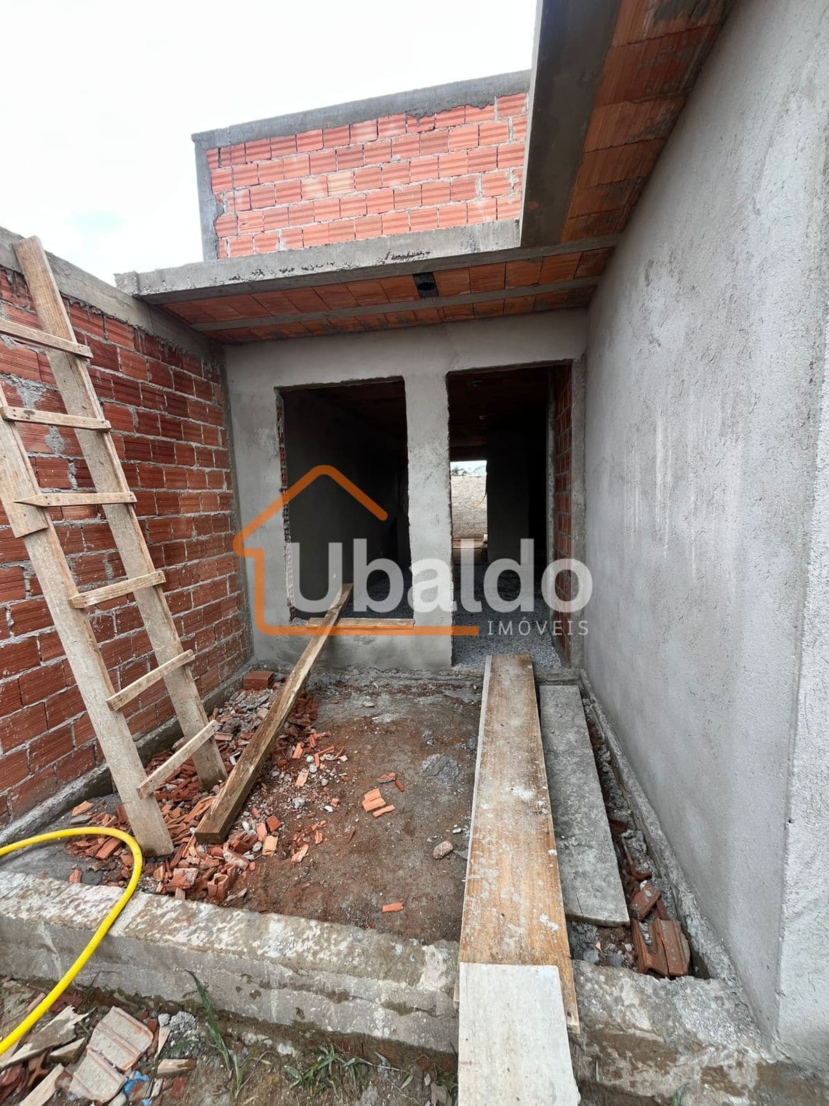 Casa em Araucária - Costeira