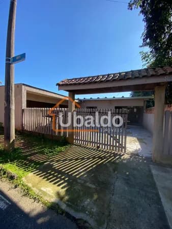 Casa à Venda no Bairro Iguaçu