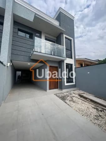 Sobrado à venda no bairro Iguaçu - Araucária/PR