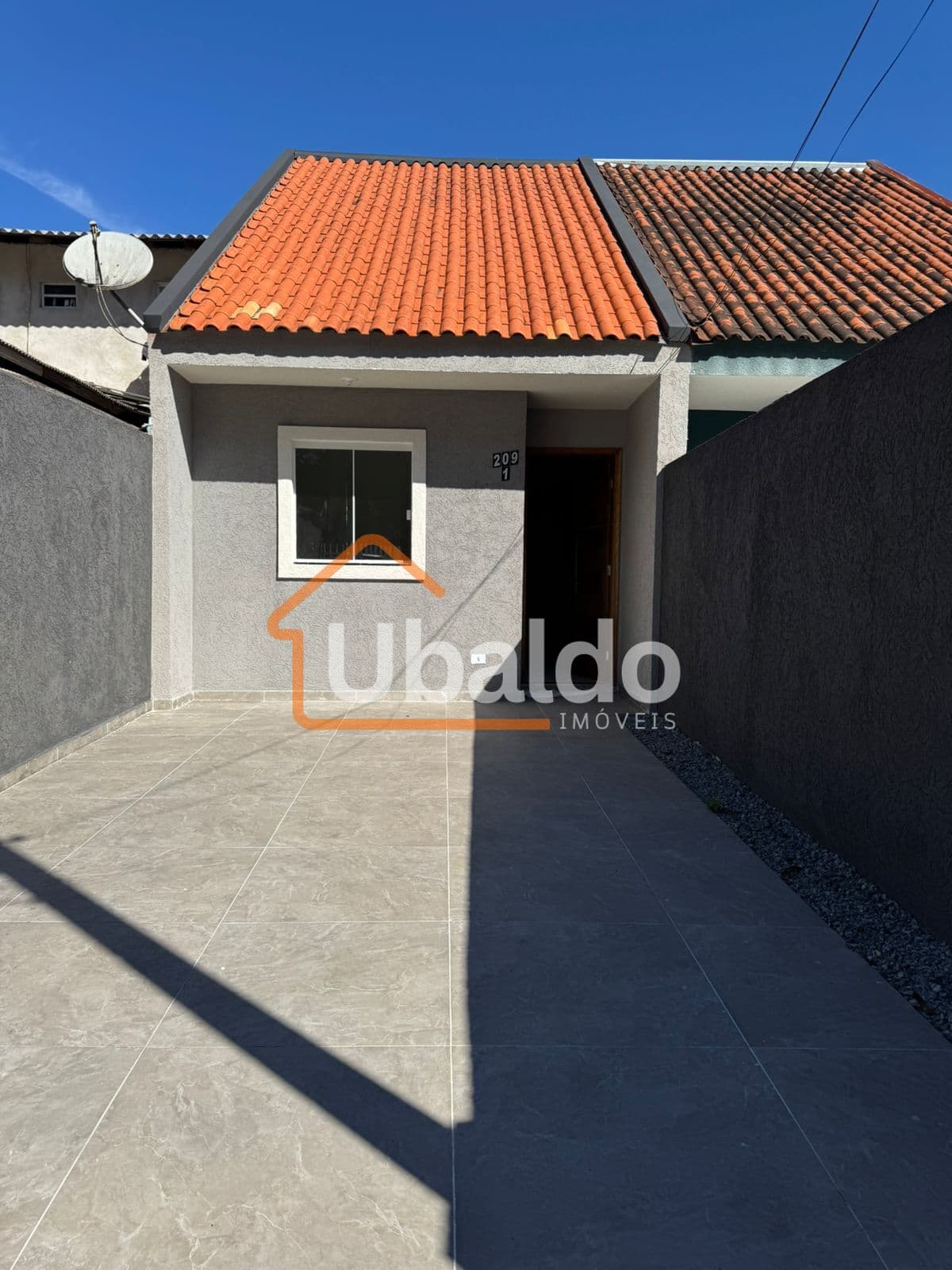 🏡 OPORTUNIDADE IMPERDÍVEL – CASA COM ÁTICO ABAIXO DA AVALIAÇÃO! 🏡