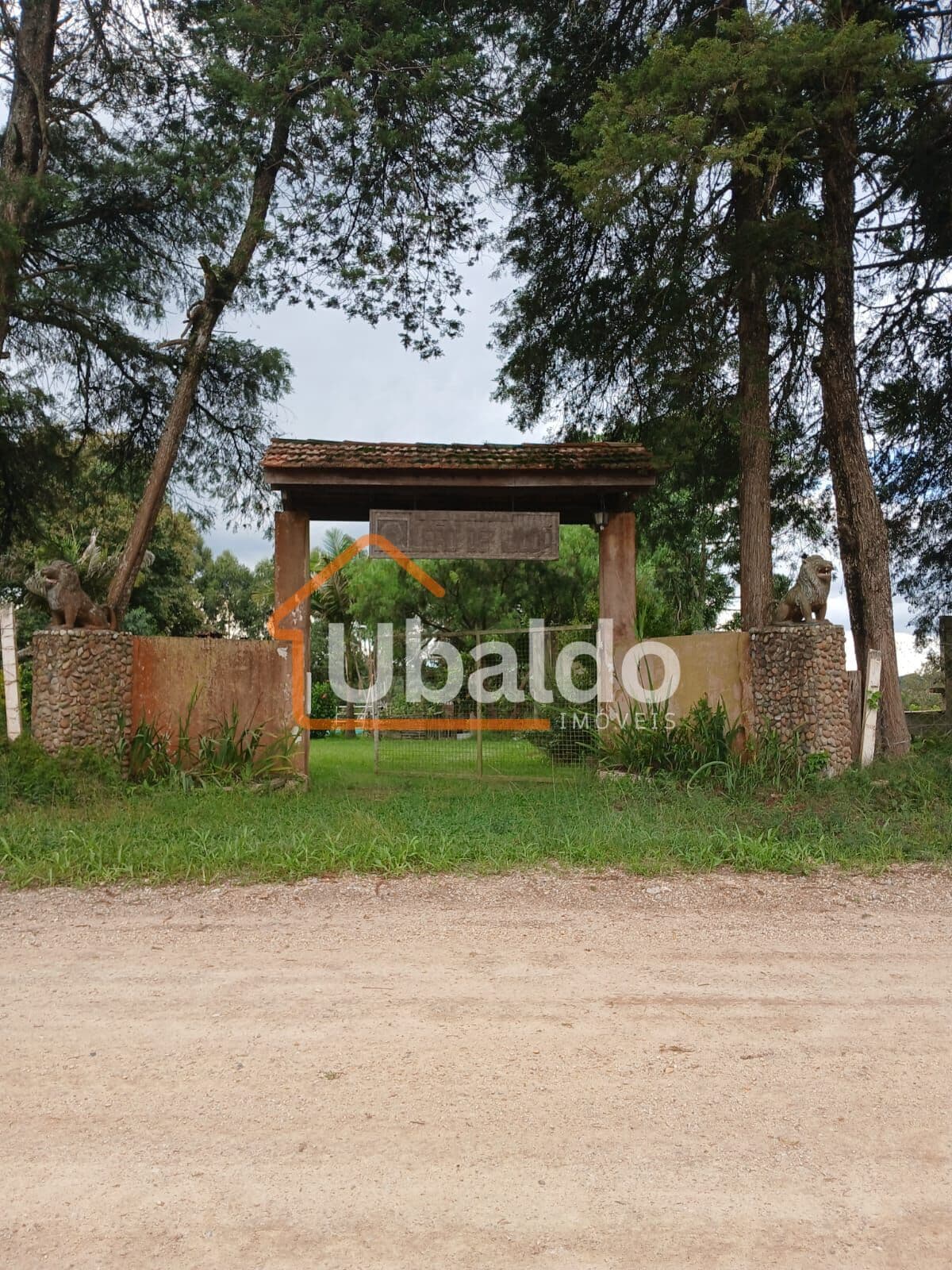 Fazenda/Sítios/Chácaras em Araucária - Guajuvira