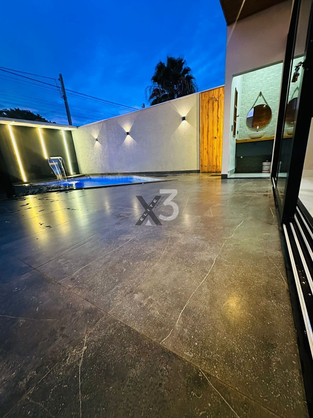 Casa à Venda – Porto Rico / Jardim Grécia 3 suites!