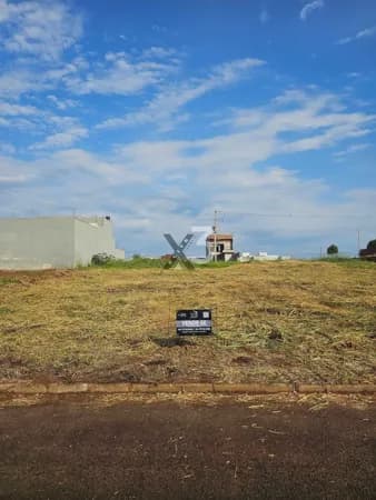 Terreno no bairro Riviera em Porto Rico PR