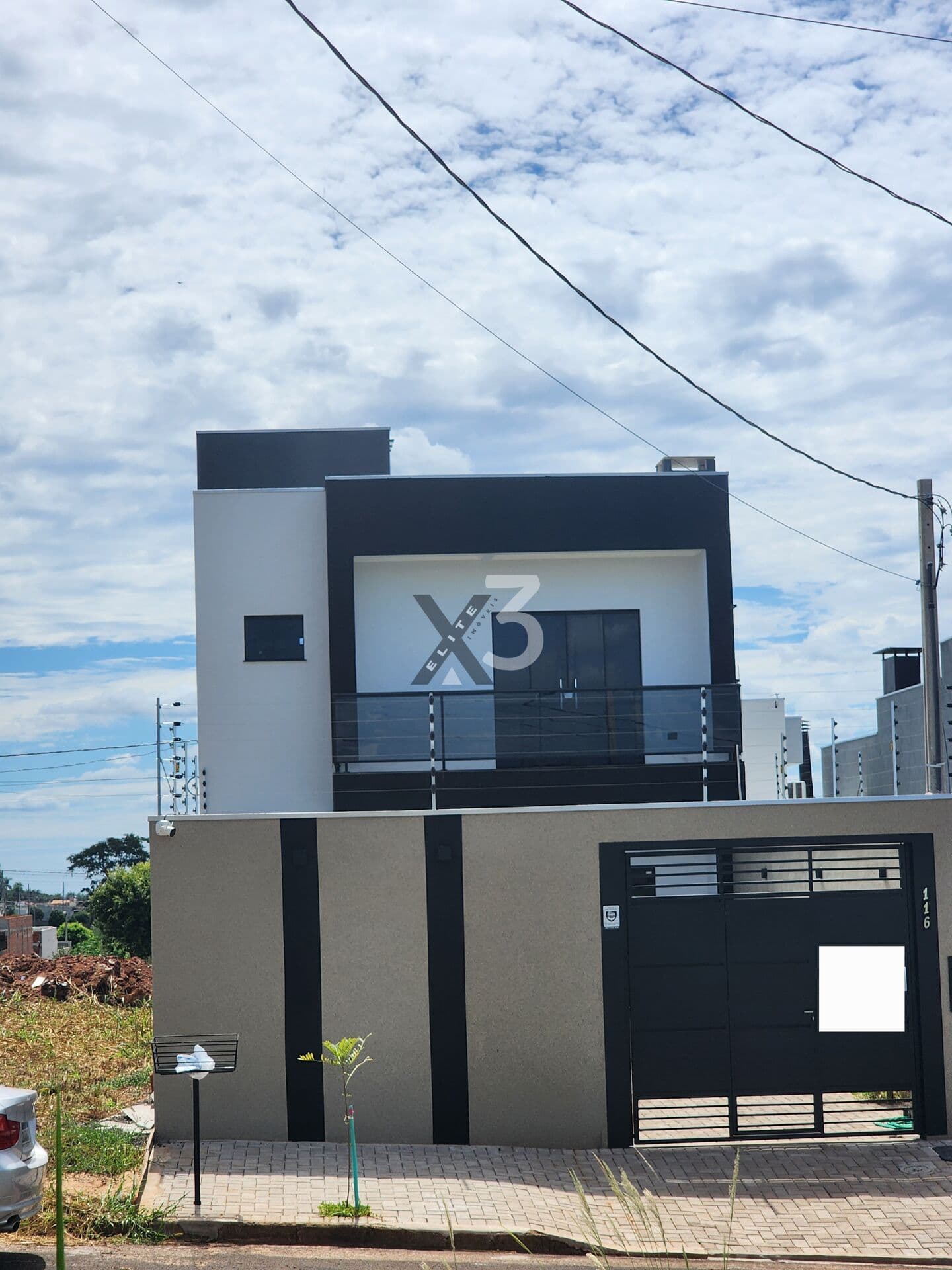 Casa Sobrado a venda no Bairro Riviera