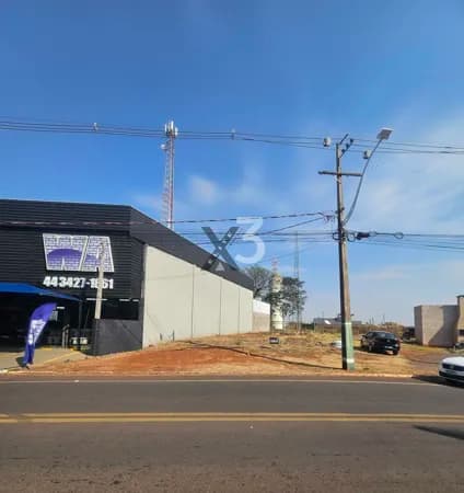 Terreno comercial na Av. em Porto Rico PR