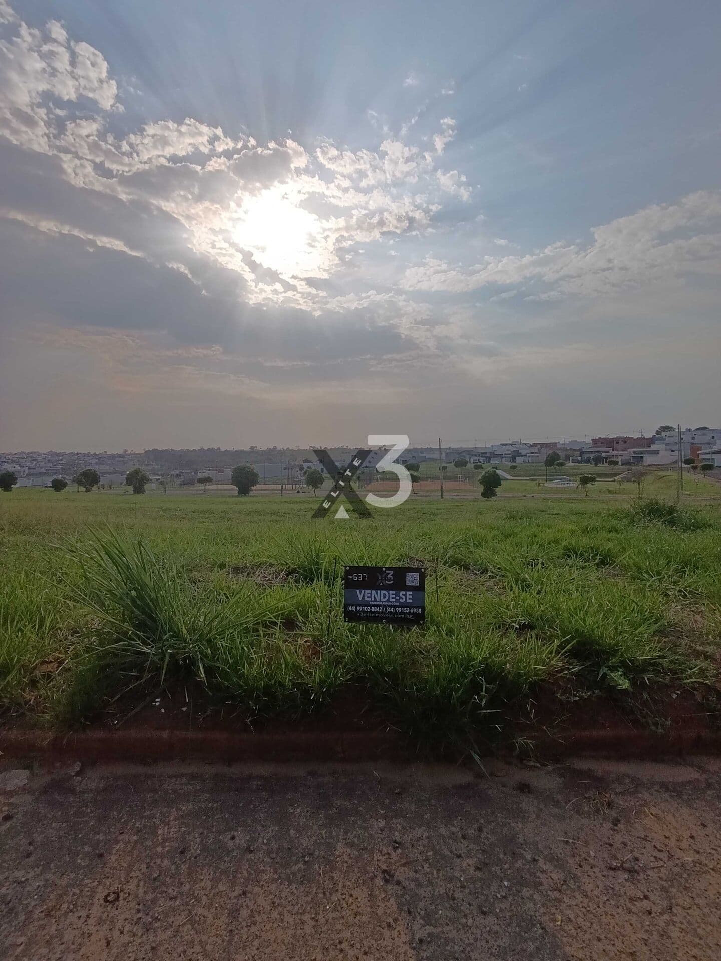 Terreno à Venda 200 m² (8 x 25) – Bairro Riviera, Porto Rico
