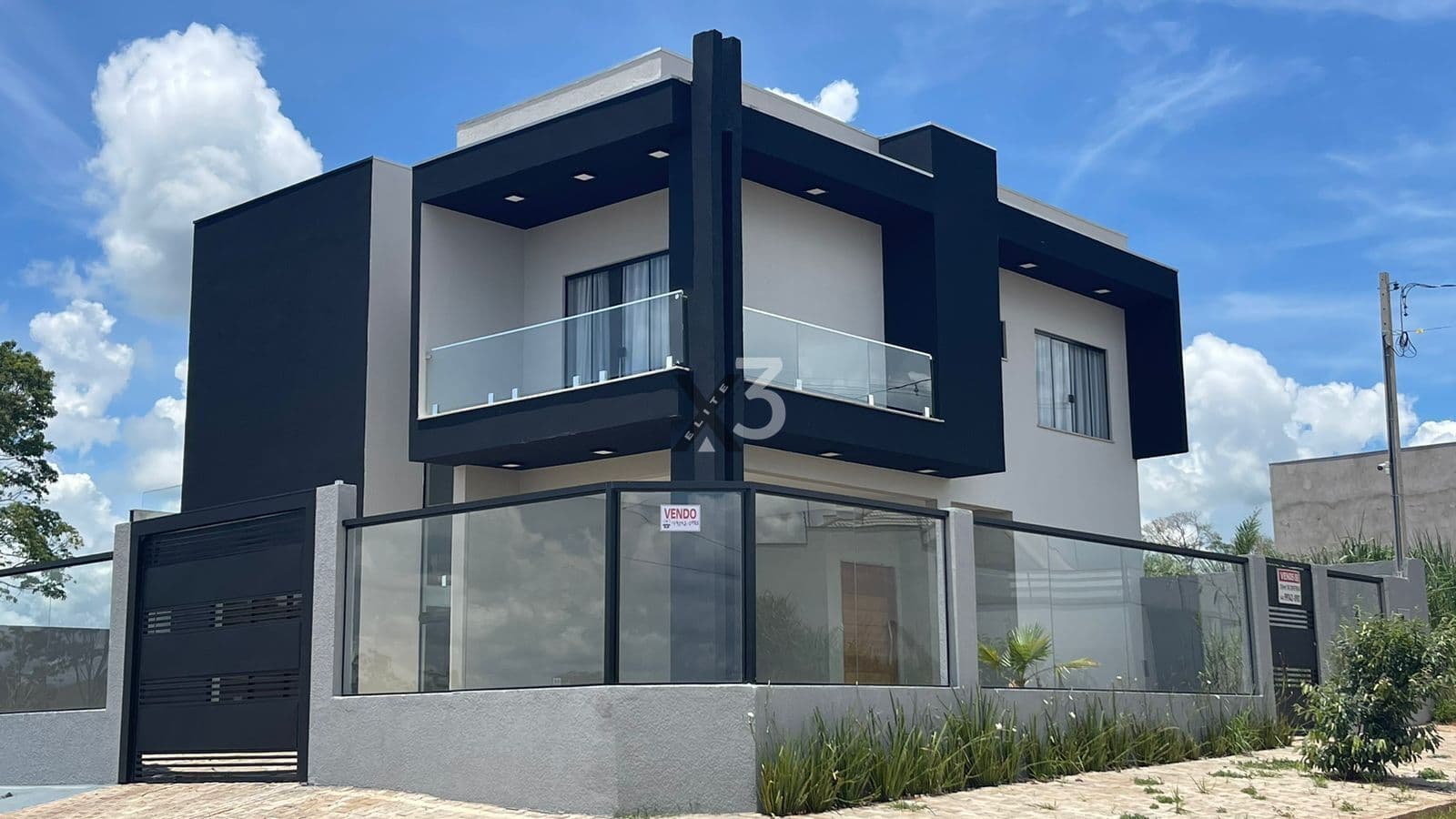 Casa Sobrado no bairro Riviera