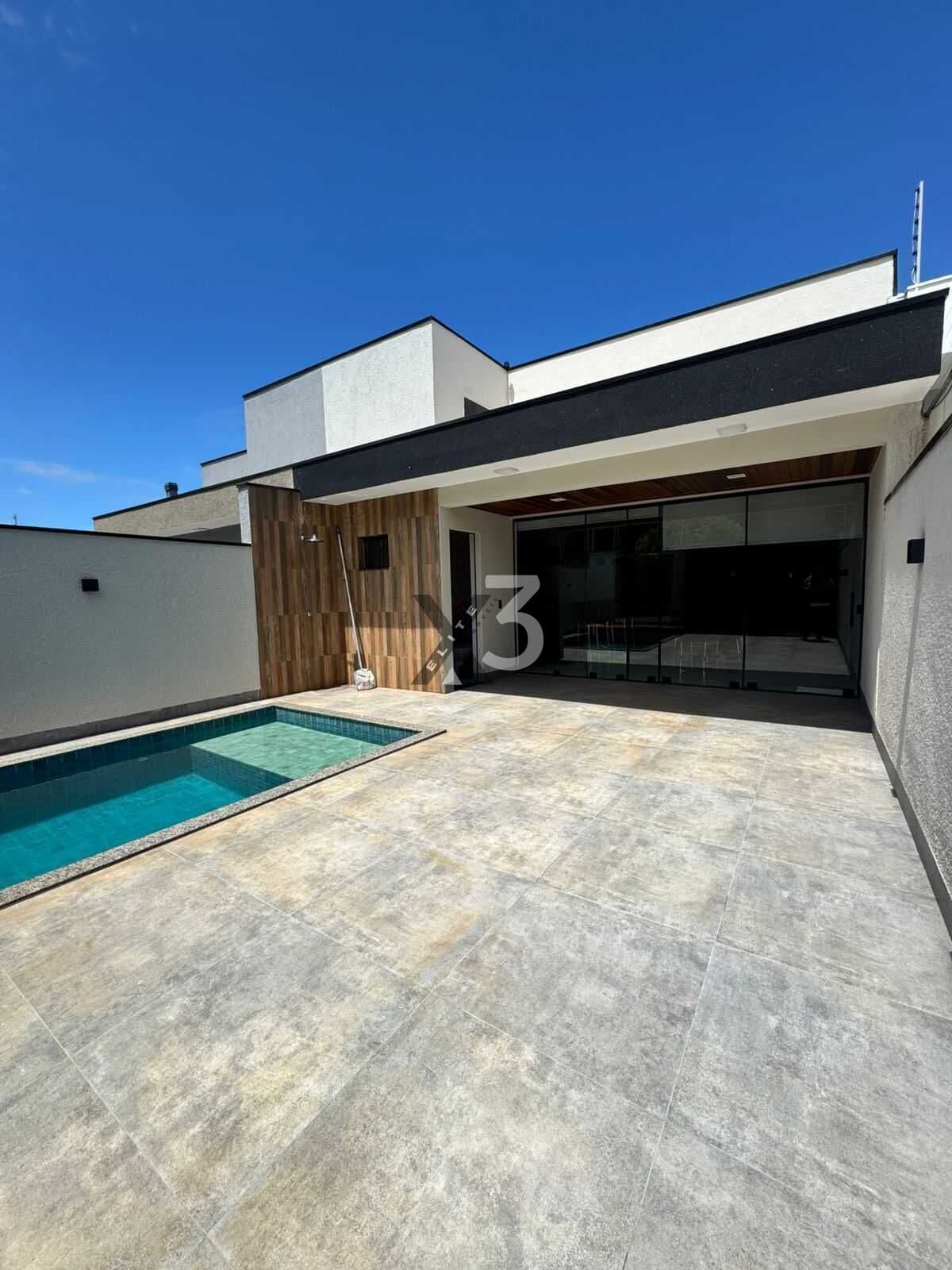 Casa com 3 suites no bairro Grecia!