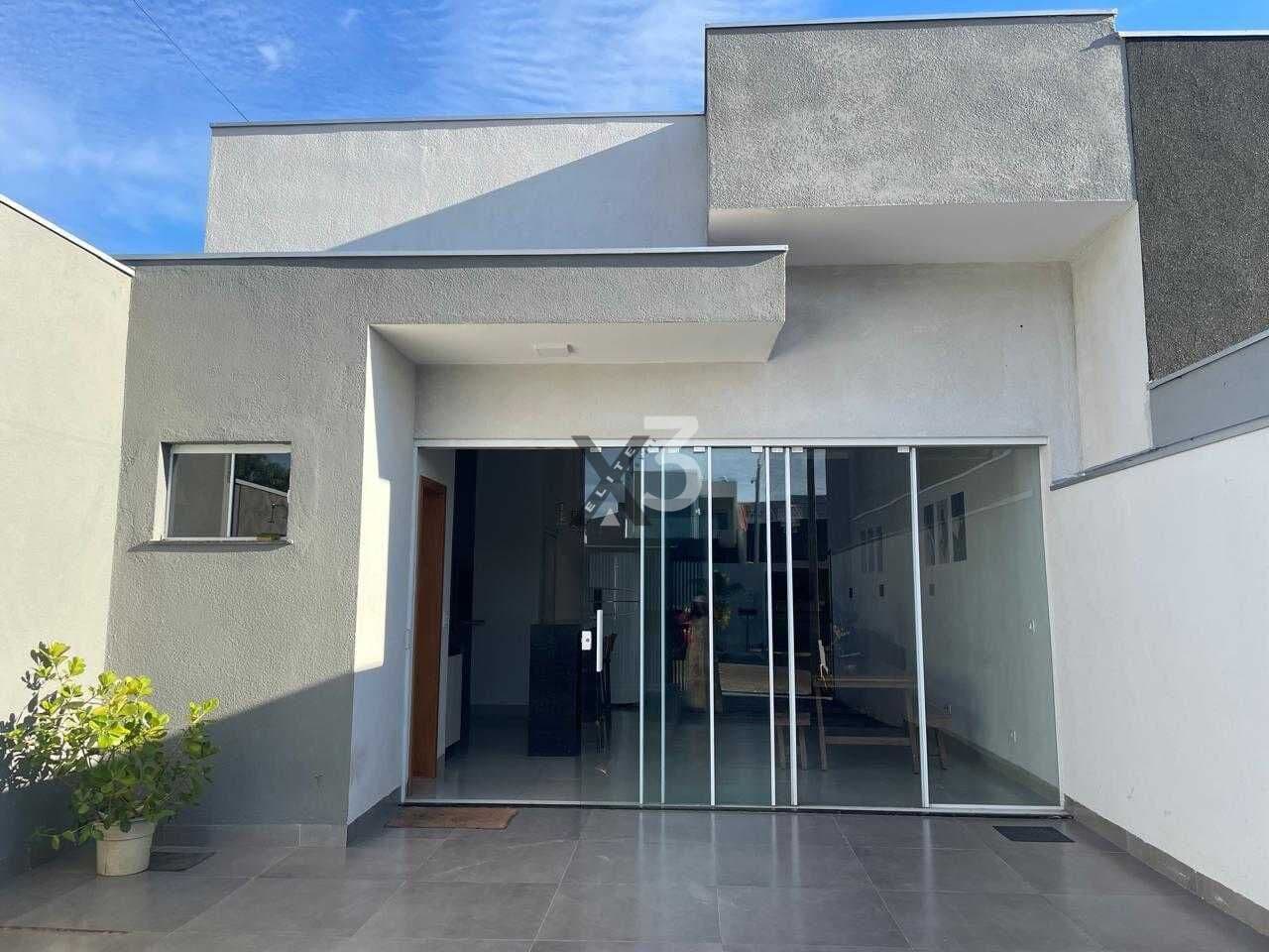 Casa com 3 Dormitórios, 1 Suítes e Piscina no bairro Bela Vista 1