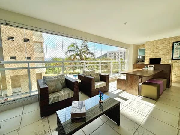 Apartamento à venda com 3 suítes na Praia do Tortuga – Guarujá SP