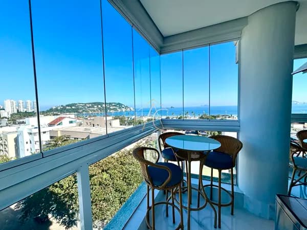 Apartamento à Venda na Praia da Enseada, Guaruja - SP