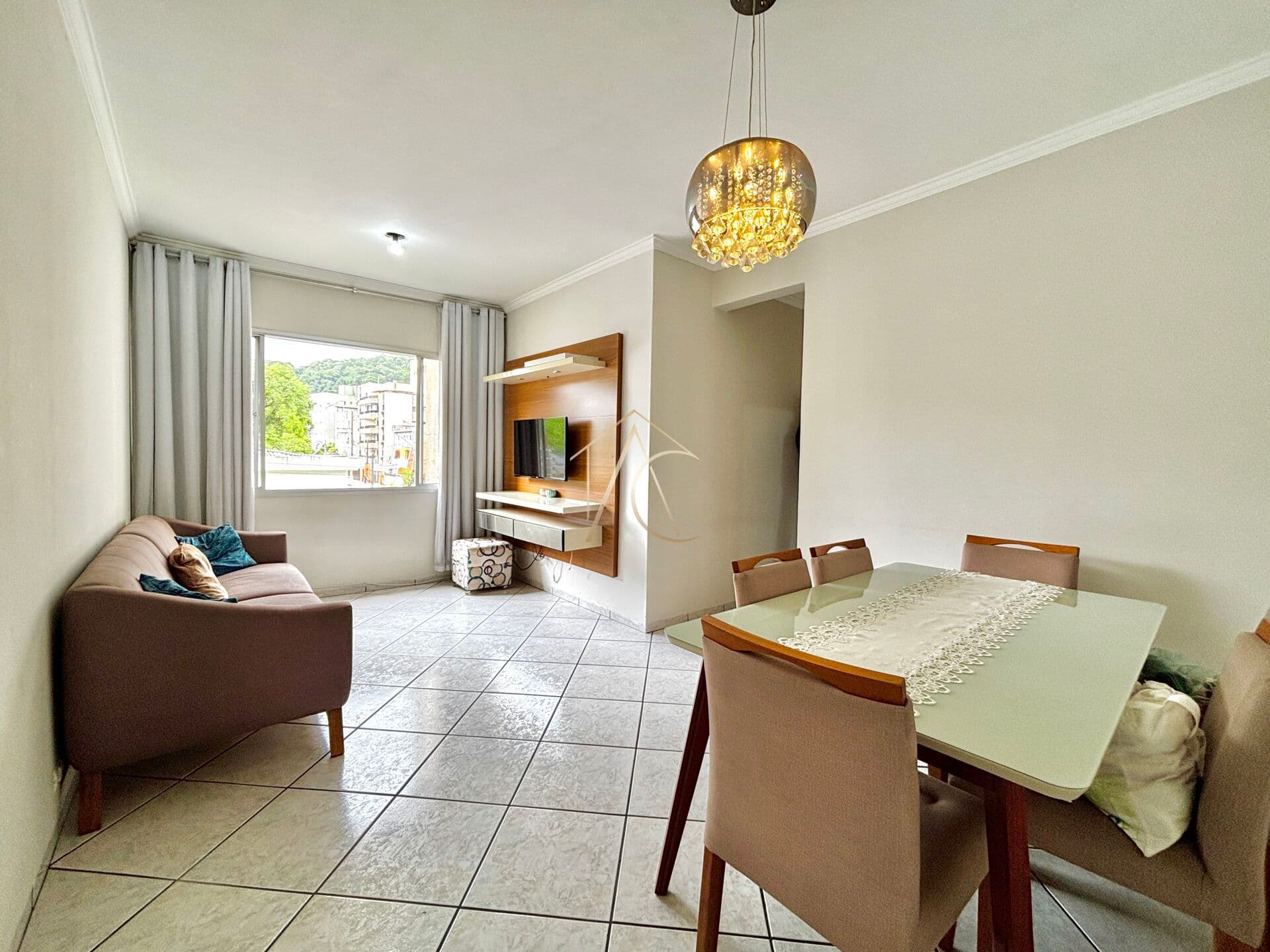 Apartamento à Venda na Praia da Enseada - Guarujá/SP