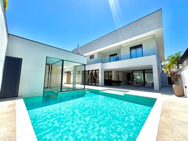 Casa à venda no Condomínio Jardim Acapulco – Guarujá SP