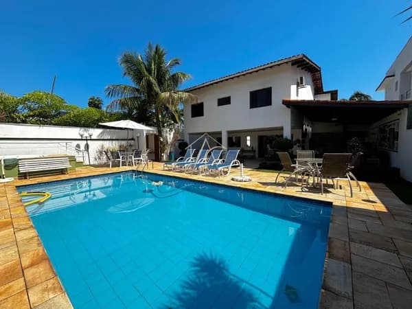 Casa à venda no Condomínio Jardim Acapulco - Guarujá, SP