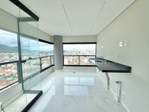 Apartamento à Venda na Praia da Enseada, Guarujá - SP